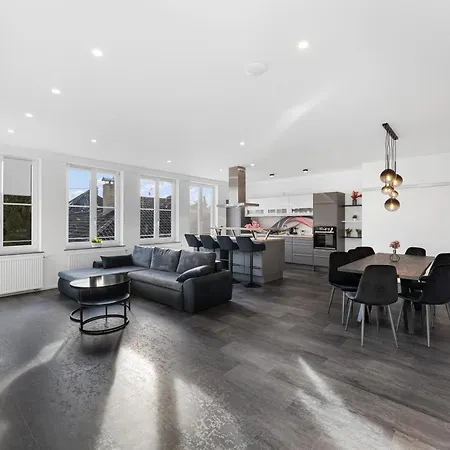 Illler Homes Moderne Fewos Fuer Bis Zu 7 Pers Mit Kueche & Parkplaetzen, Teilweise Mit Terrasse
