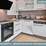 Iller Homes - Moderne Fewos Mit Terrasse Für Bis Zu 7 Pers Mit Parkplätzen Apartamento