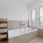 Iller Homes - Moderne Fewos Mit Terrasse Für Bis Zu 7 Pers Mit Parkplätzen * Memmingen