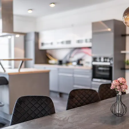 Illler Homes Moderne Fewos Fuer Bis Zu 7 Pers Mit Kueche & Parkplaetzen, Teilweise Mit Terrasse