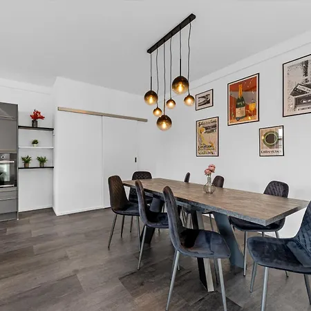 Illler Homes Memmingen Moderne Fewos Fuer Bis Zu 7 Pers Mit Kueche & Parkplaetzen, Teilweise Mit Terrasse Memmingen