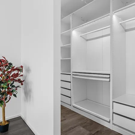 Illler Homes Moderne Fewos Fuer Bis Zu 7 Pers Mit Kueche & Parkplaetzen, Teilweise Mit Terrasse *