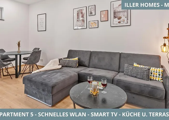 Lägenhet Illler Homes Memmingen Moderne Fewos Fuer Bis Zu 7 Pers Mit Kueche & Parkplaetzen, Teilweise Mit Terrasse