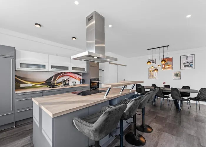 Illler Homes Memmingen Moderne Fewos Fuer Bis Zu 7 Pers Mit Kueche & Parkplaetzen, Teilweise Mit Terrasse Lägenhet