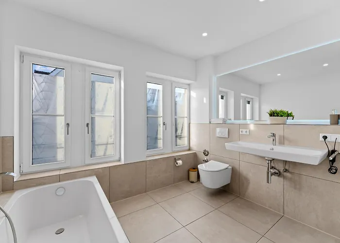 Illler Homes Memmingen Moderne Fewos Fuer Bis Zu 7 Pers Mit Kueche & Parkplaetzen, Teilweise Mit Terrasse