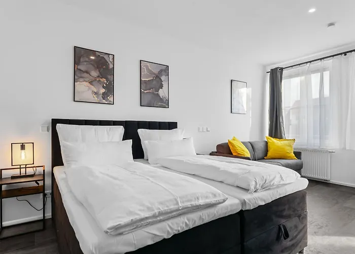 Lägenhet Illler Homes Memmingen Moderne Fewos Fuer Bis Zu 7 Pers Mit Kueche & Parkplaetzen, Teilweise Mit Terrasse *